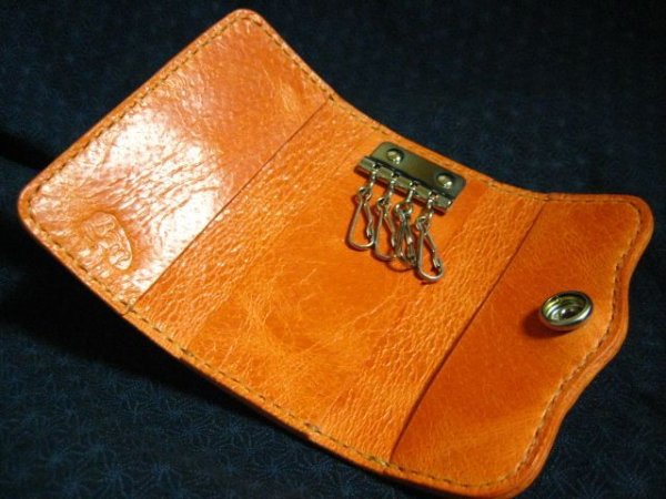 画像2: ３折りキーケース（ピッギーライト・橙） (2)